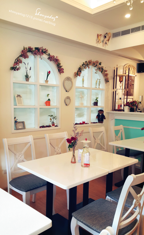 Oyami cafe(板橋店)：【複合式餐廳】板橋捷運新埔站美食 充滿夢幻少女心的Oyami Caf'e