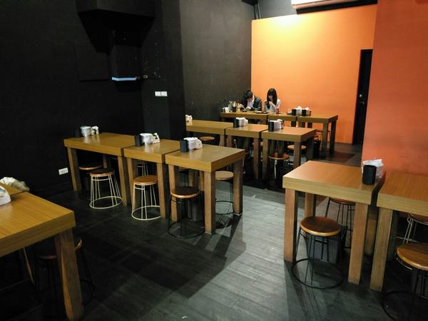 柒串燒屋-輔大店:柒串燒屋(輔大店)-新莊COSTCO和輔仁大學周邊的平價串燒 是小酌的好去處 外帶內用都方便的美食