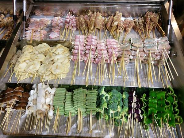 柒串燒屋-輔大店:柒串燒屋(輔大店)-新莊COSTCO和輔仁大學周邊的平價串燒 是小酌的好去處 外帶內用都方便的美食