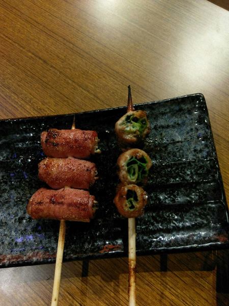柒串燒屋-輔大店:柒串燒屋(輔大店)-新莊COSTCO和輔仁大學周邊的平價串燒 是小酌的好去處 外帶內用都方便的美食