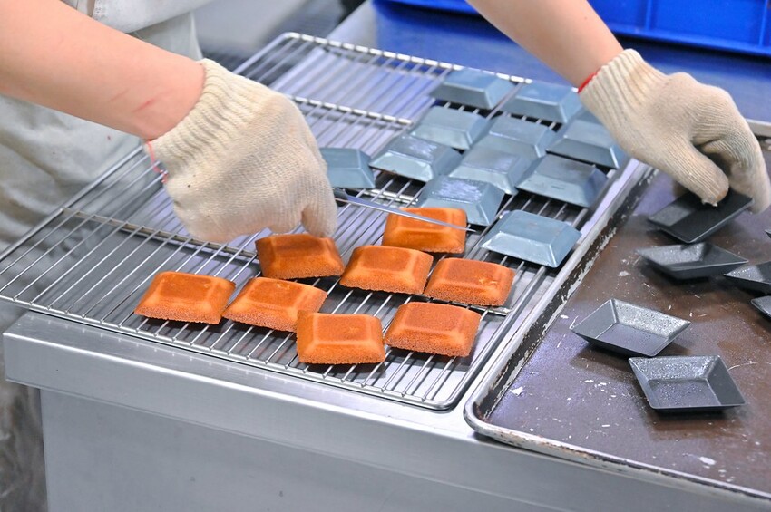 台中超豪華中秋限定雙層禮盒 9種中西甜點大滿足 堅持手工職人製作/月之戀人