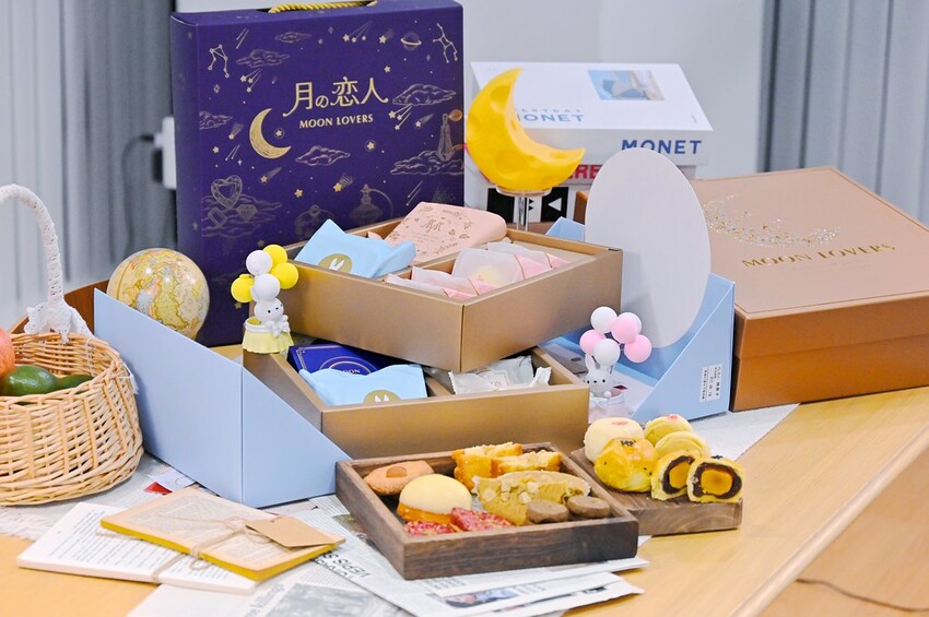 台中超豪華中秋限定雙層禮盒 9種中西甜點大滿足 堅持手工職人製作/月之戀人