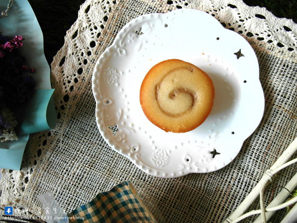 月の戀人 Moon Lovers:〖台中│美食〗月の戀人 Moon Lovers ❤ 公益路超夯日式洋果子店"月之戀人",日式洋菓子、節慶蛋糕、喜餅、彌月蛋糕及伴手禮等品項通通有~