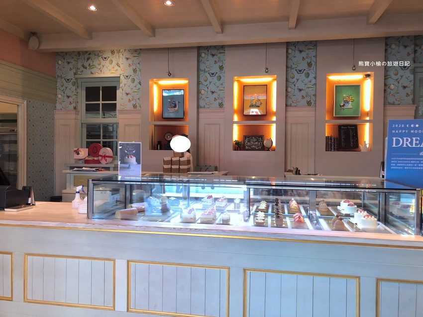 月之戀人蛋糕超好吃!台中公益路上高質感甜點店。手工製作日式洋菓子、兔兔草莓鮮奶油,非吃不可。 @熊寶小榆の旅遊日記