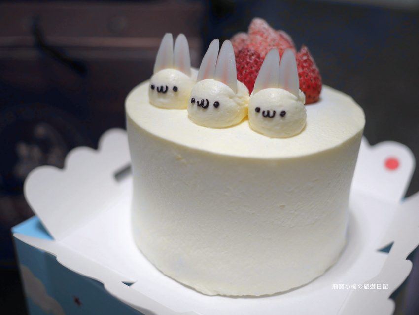 月之戀人蛋糕超好吃!台中公益路上高質感甜點店。手工製作日式洋菓子、兔兔草莓鮮奶油,非吃不可。 @熊寶小榆の旅遊日記