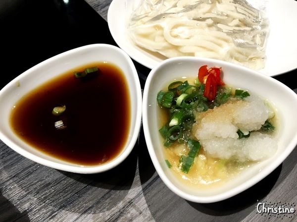 【台北。美食】大安區 / 好食多涮涮鍋,大安店,超級大份量的肉盤,平價的高級肉盤,菜盤可換全蔬食,提供外帶,近捷運忠孝復興站