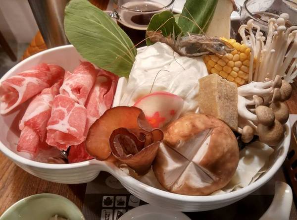 綺麗 CHI LI COFFEE：綺麗 CHI LI COFFEE-簡單溫馨的小店  餐點很用心  服務很親切  火鍋CP值爆表