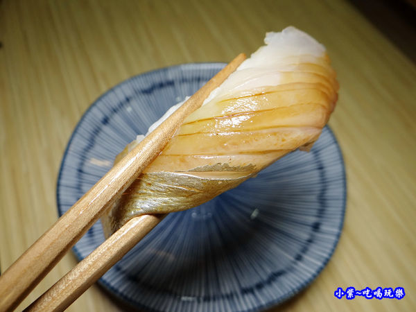 日本縞鯵握壽司-御代櫻壽司割烹 (2).jpg