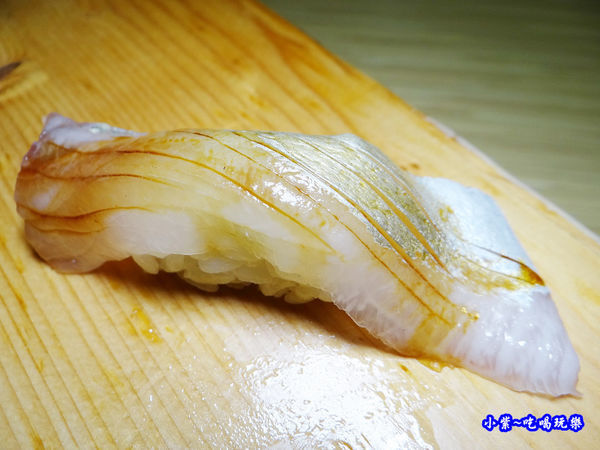 日本縞鯵握壽司-御代櫻壽司割烹 (1).jpg