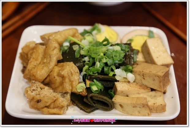 [中壢美食]匠骰子牛肉麵/爆濃番茄湯頭/超軟嫩半筋半肉/Q彈手工麵條/招牌滷腓腸/SOGO商圈