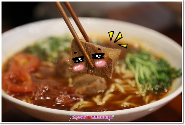 [中壢美食]匠骰子牛肉麵/爆濃番茄湯頭/超軟嫩半筋半肉/Q彈手工麵條/招牌滷腓腸/SOGO商圈