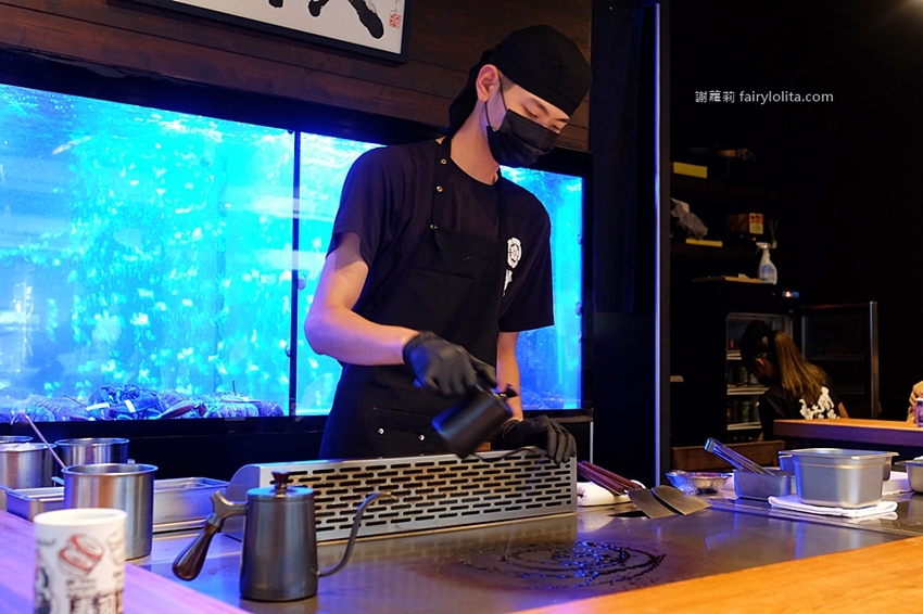 織田信長。中壢拉麵推薦 活體「巨無霸波士頓大龍蝦拉麵」直接端上桌,每日限量、晚來吃不到! @蹦啾♥謝蘿莉 La vie heureuse