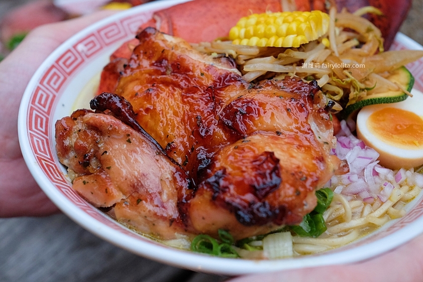 織田信長。中壢拉麵推薦 活體「巨無霸波士頓大龍蝦拉麵」直接端上桌,每日限量、晚來吃不到! @蹦啾♥謝蘿莉 La vie heureuse