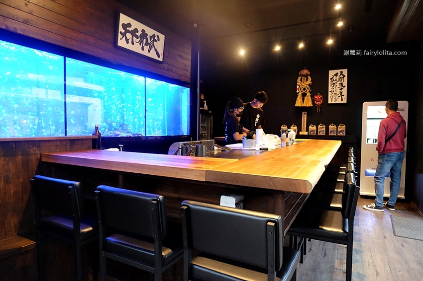 織田信長。中壢拉麵推薦 活體「巨無霸波士頓大龍蝦拉麵」直接端上桌,每日限量、晚來吃不到! @蹦啾♥謝蘿莉 La vie heureuse