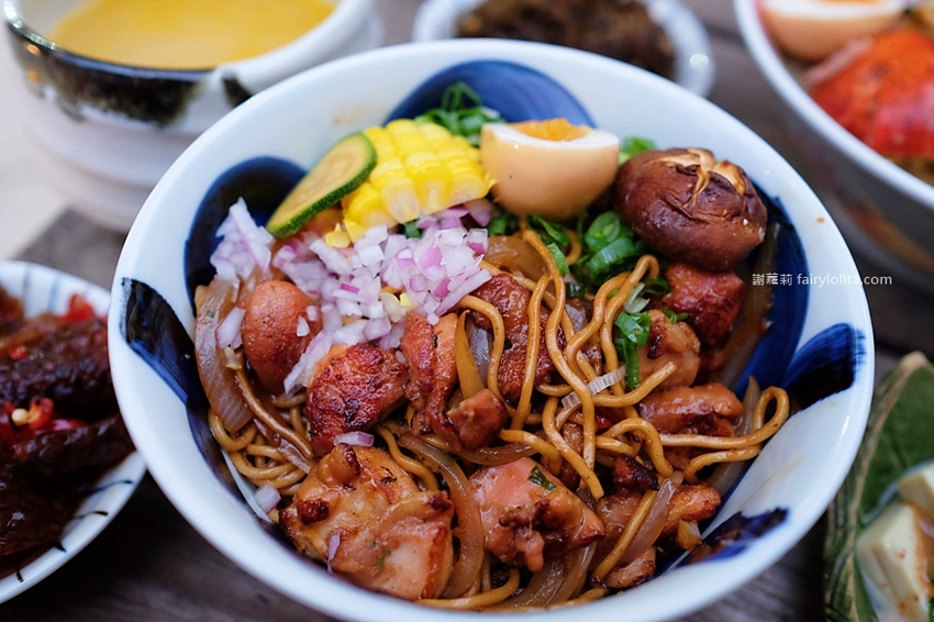 織田信長。中壢拉麵推薦 活體「巨無霸波士頓大龍蝦拉麵」直接端上桌,每日限量、晚來吃不到! @蹦啾♥謝蘿莉 La vie heureuse