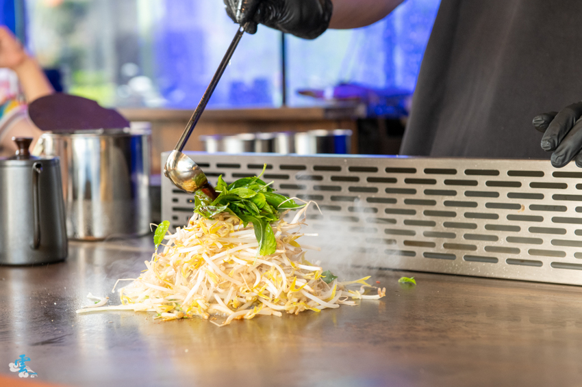 波士頓龍蝦配上照燒雞腿排,給你專屬的味蕾放縱