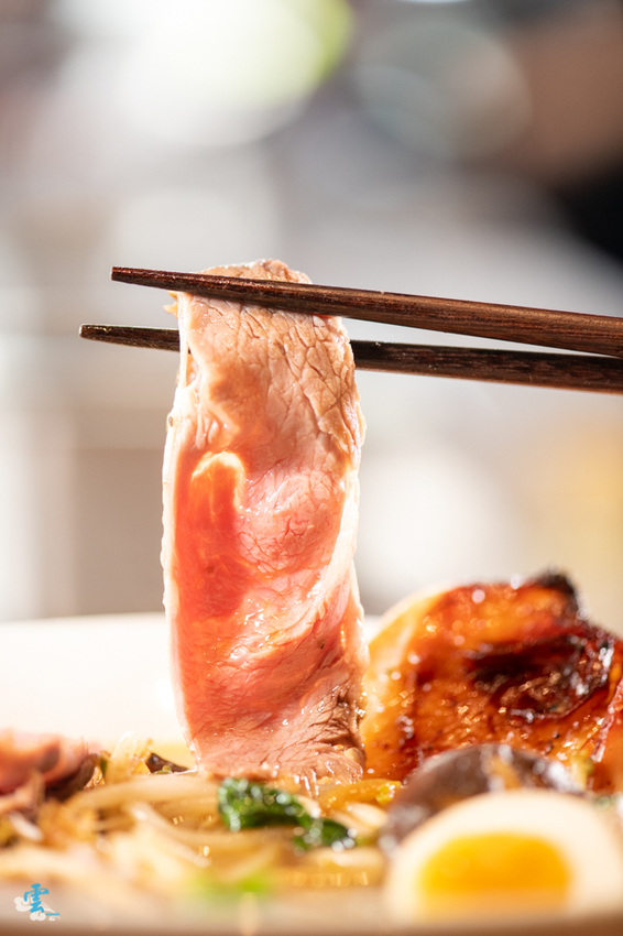 波士頓龍蝦配上照燒雞腿排,給你專屬的味蕾放縱