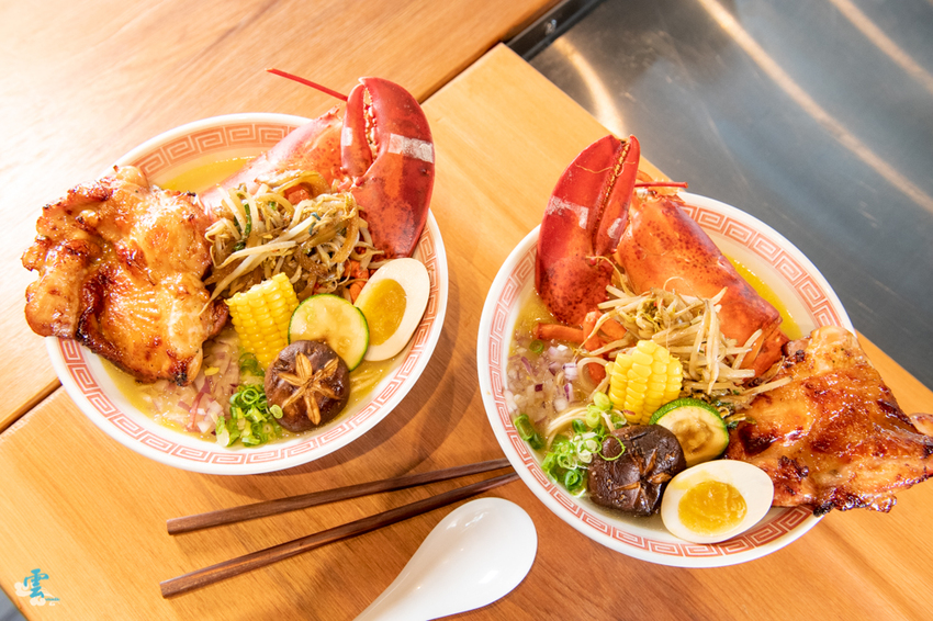 波士頓龍蝦配上照燒雞腿排,給你專屬的味蕾放縱