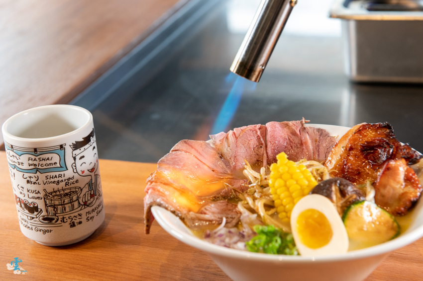 波士頓龍蝦配上照燒雞腿排,給你專屬的味蕾放縱