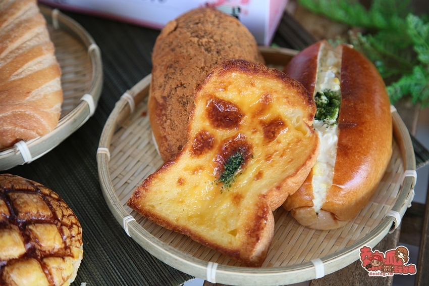 【台南麵包】被麵包耽誤的甜點店？珠寶盒系列甜點就是要讓你一次上癮：咿吉烘焙坊 - 熱血玩台南。跳躍新世界