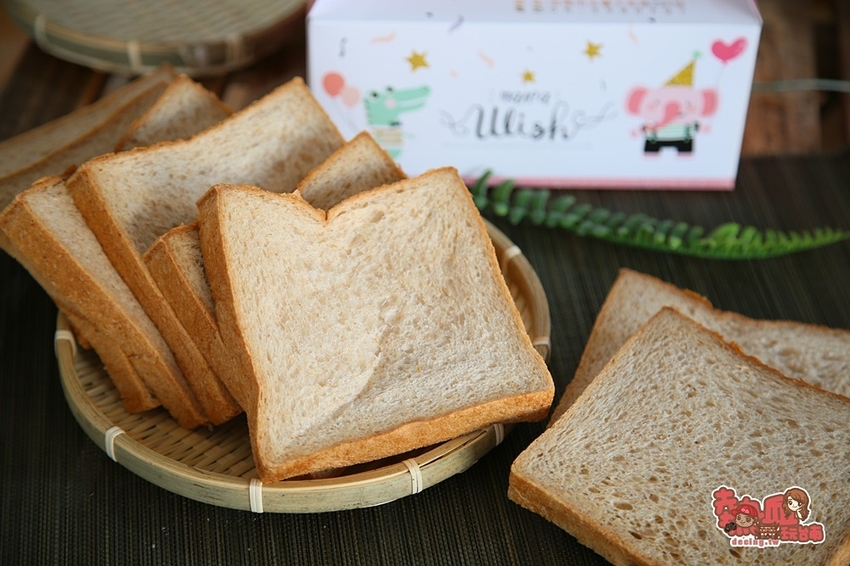 【台南麵包】被麵包耽誤的甜點店？珠寶盒系列甜點就是要讓你一次上癮：咿吉烘焙坊 - 熱血玩台南。跳躍新世界