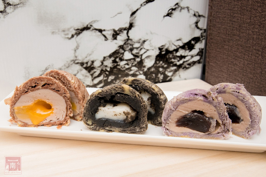 【臺南美食】巷弄內在地人才知道地的中秋禮盒｜巧克力流沙月餅｜抹茶白玉抹茶控超愛｜傳統烏豆蛋黃酥口味｜現在買享優惠~~咿吉麵包坊中秋禮盒 - 南人幫