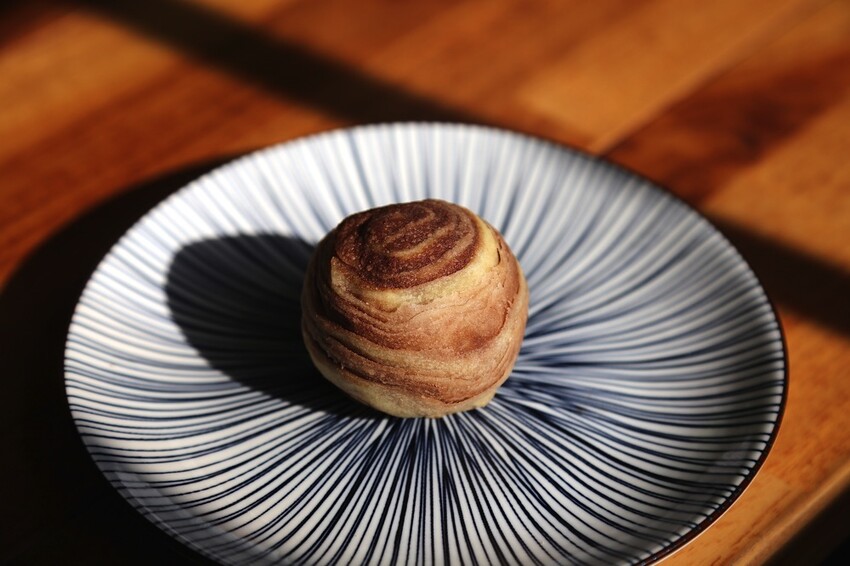 最新款中秋月餅禮盒開箱/多種口味月餅一次品嚐.大推流芯.麻糬內餡系列.讓人驚艷/早鳥預購享85折優惠 - 進食的巨鼠