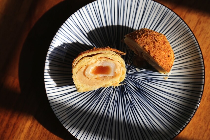 最新款中秋月餅禮盒開箱/多種口味月餅一次品嚐.大推流芯.麻糬內餡系列.讓人驚艷/早鳥預購享85折優惠 - 進食的巨鼠