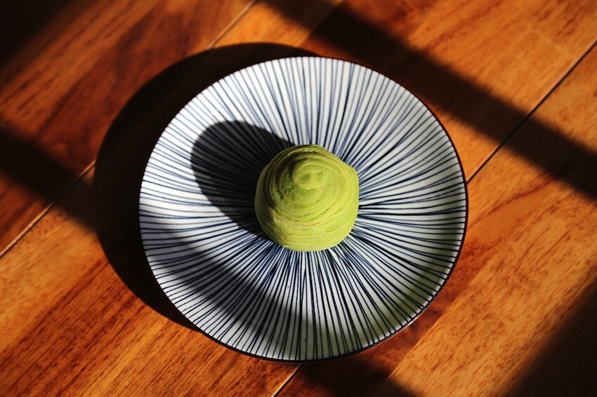 最新款中秋月餅禮盒開箱/多種口味月餅一次品嚐.大推流芯.麻糬內餡系列.讓人驚艷/早鳥預購享85折優惠 - 進食的巨鼠