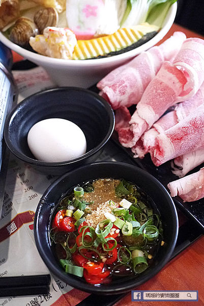 新北林口【茶自點複合式餐飲林口長庚店】飽足好吃高CP值套餐!聊天泡茶厚所在。林口長庚美食推薦。捷運長庚醫院站美食