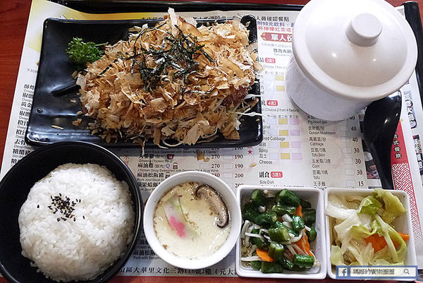 新北林口【茶自點複合式餐飲林口長庚店】飽足好吃高CP值套餐!聊天泡茶厚所在。林口長庚美食推薦。捷運長庚醫院站美食