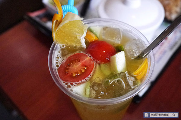 新北林口【茶自點複合式餐飲林口長庚店】飽足好吃高CP值套餐!聊天泡茶厚所在。林口長庚美食推薦。捷運長庚醫院站美食