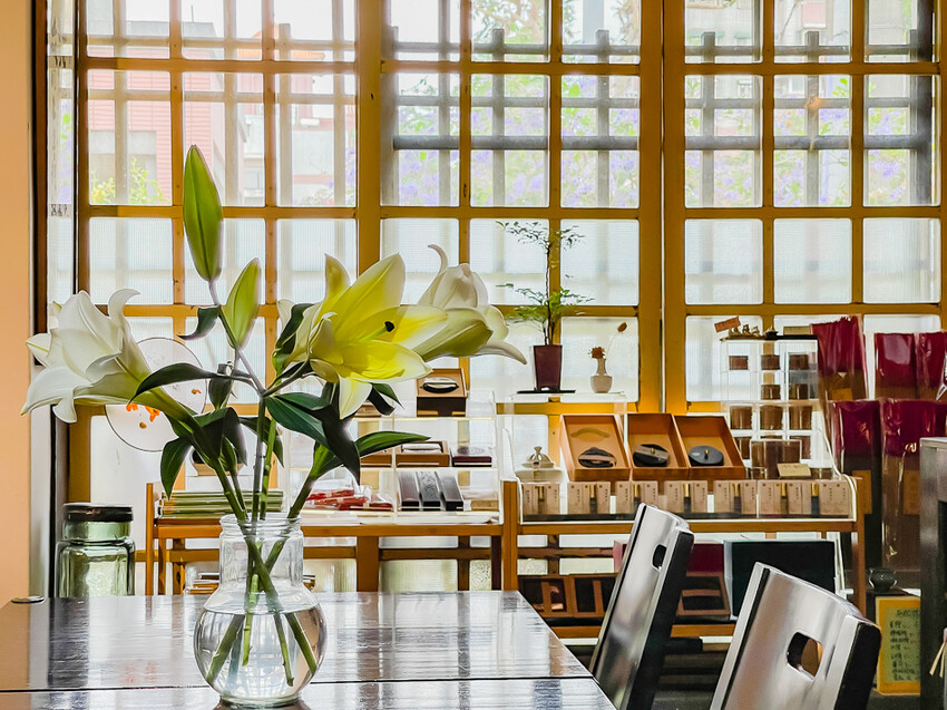 高雄美食 – 六梅草堂 x 武德殿旁只營業假日的無菜單料理