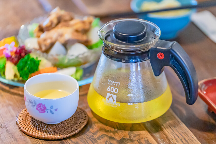 高雄美食 – 六梅草堂 x 武德殿旁只營業假日的無菜單料理