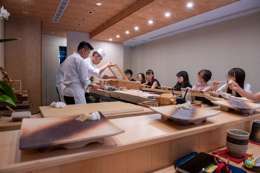 大安無菜單日式料理》鮨佐樂 Omakase - 一期一會的頂級饗宴 創意無菜單料理推薦 - 時空幻境 凌雲江海清
