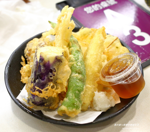 はま寿司:『台北 食記』中山北路 HAMA NAVI-はま壽司 迴轉壽司 (好好吃喔)