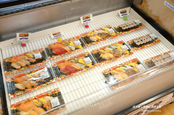 はま寿司:『台北 食記』中山北路 HAMA NAVI-はま壽司 迴轉壽司 (好好吃喔)