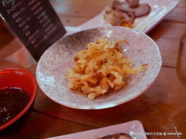 三代目安兵衛 台湾一號店：【食記】台中三代目屋台餃子安兵衛-台灣一號店@西區中美橫丁Hirome ひろめ横丁&廣三SOGO-捷運BRT科博館 : 弘人市場在台灣!輕鬆享受高知飲食文化