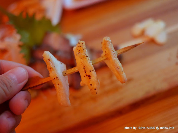 三代目安兵衛 台湾一號店：【食記】台中三代目屋台餃子安兵衛-台灣一號店@西區中美橫丁Hirome ひろめ横丁&廣三SOGO-捷運BRT科博館 : 弘人市場在台灣!輕鬆享受高知飲食文化