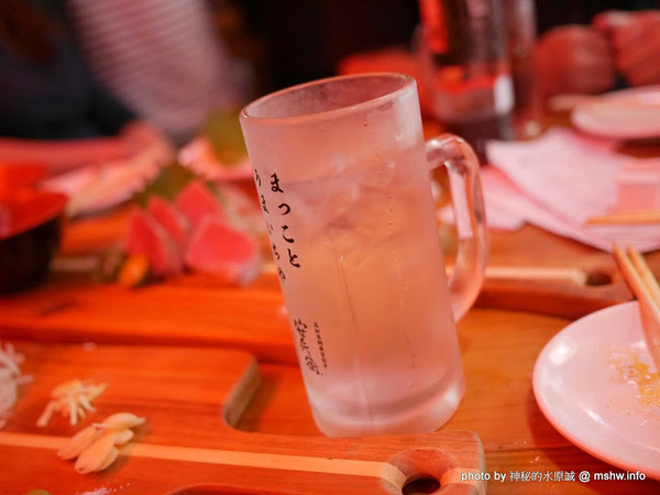 三代目安兵衛 台湾一號店：【食記】台中三代目屋台餃子安兵衛-台灣一號店@西區中美橫丁Hirome ひろめ横丁&廣三SOGO-捷運BRT科博館 : 弘人市場在台灣!輕鬆享受高知飲食文化