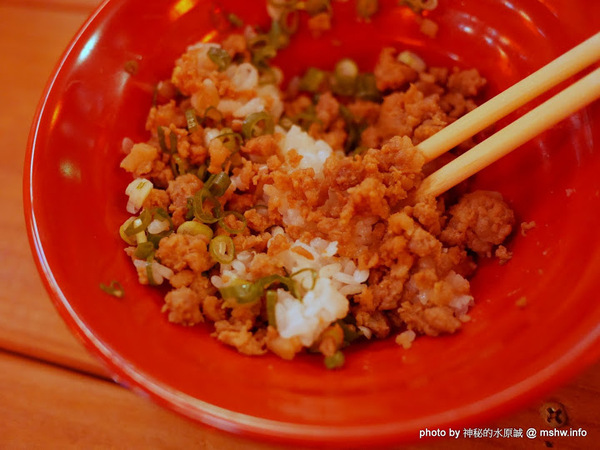 三代目安兵衛 台湾一號店：【食記】台中三代目屋台餃子安兵衛-台灣一號店@西區中美橫丁Hirome ひろめ横丁&廣三SOGO-捷運BRT科博館 : 弘人市場在台灣!輕鬆享受高知飲食文化