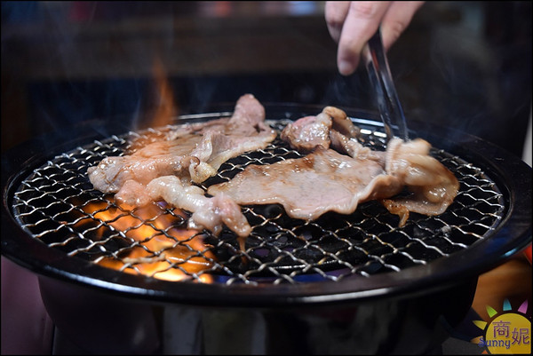 三代目安兵衛 台湾一號店:台中西區特色美食。安兵衛。免機票穿越到日本 浮誇串燒新登場 加碼燒肉火鍋買一送一太超值!