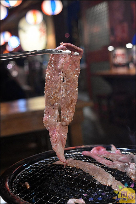 三代目安兵衛 台湾一號店:台中西區特色美食。安兵衛。免機票穿越到日本 浮誇串燒新登場 加碼燒肉火鍋買一送一太超值!