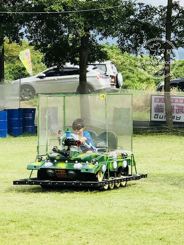 【遊】勁風甩尾車、戰車、小火車,綠色隧道旁瘋狂玩“三車”! @魚兒 x 牽手明太子的「視」界旅行