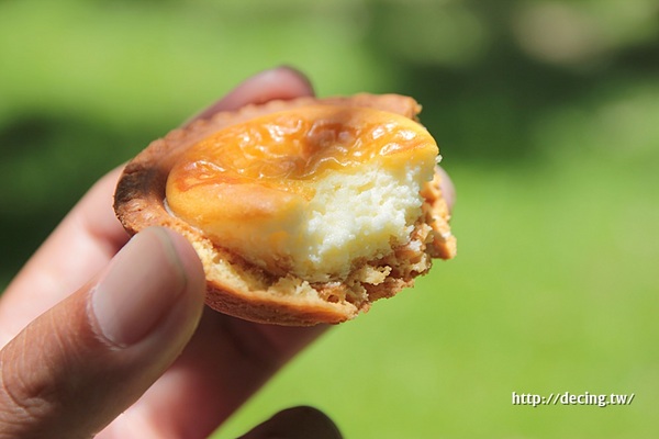 Magma熔岩起司塔專賣店：【台南美食】Magma熔岩起司專賣：嚐一口幸福！融化在舌尖上的爆漿滋味~