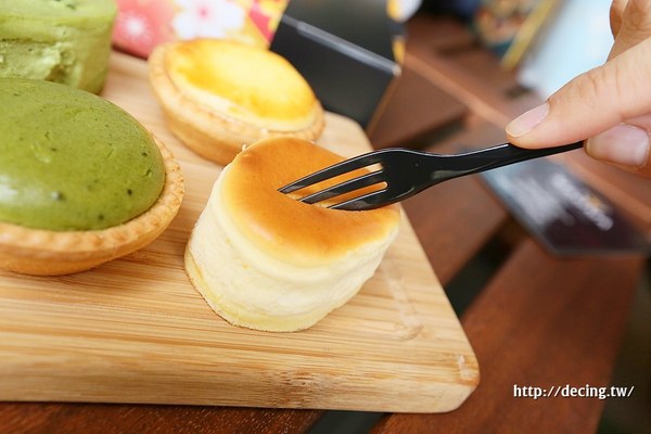 Magma熔岩起司塔專賣店：【台南美食】Magma熔岩起司專賣：嚐一口幸福！融化在舌尖上的爆漿滋味~