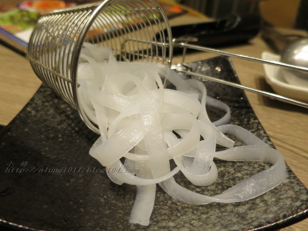 聚北海道昆布鍋(高雄大魯閣草衙道店)：一起來相聚~    ..聚北海道昆布鍋(高雄大魯閣草衙道店)