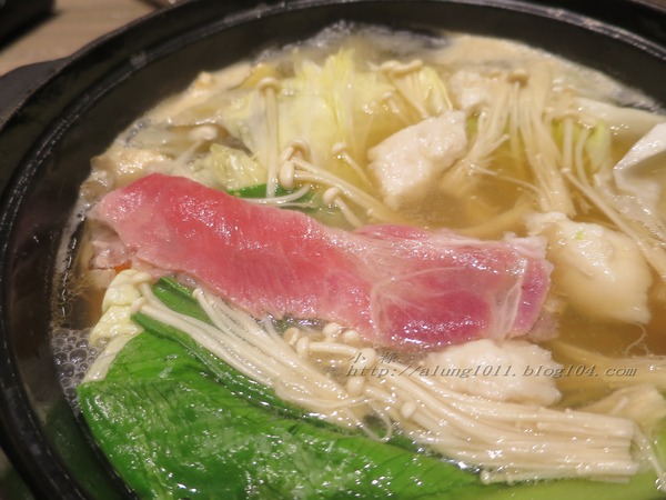 聚北海道昆布鍋(高雄大魯閣草衙道店)：一起來相聚~    ..聚北海道昆布鍋(高雄大魯閣草衙道店)