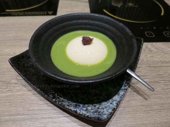 聚北海道昆布鍋(高雄大魯閣草衙道店)：一起來相聚~    ..聚北海道昆布鍋(高雄大魯閣草衙道店)