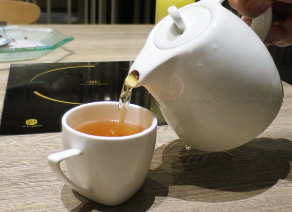 聚北海道昆布鍋(高雄大魯閣草衙道店)：一起來相聚~    ..聚北海道昆布鍋(高雄大魯閣草衙道店)